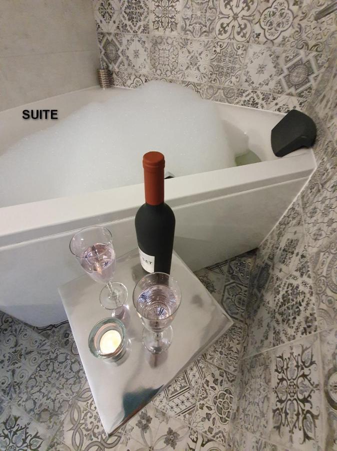 Apartamenty Centrum Z Wanna Dwuosobowa Piotrkow Trybunalski Luaran gambar