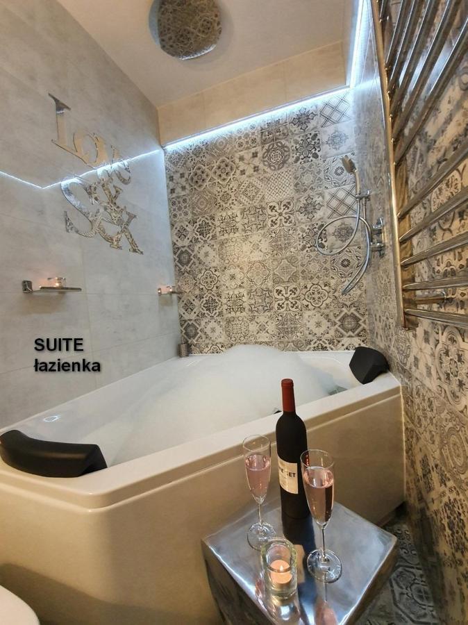 Apartamenty Centrum Z Wanna Dwuosobowa Piotrkow Trybunalski Luaran gambar